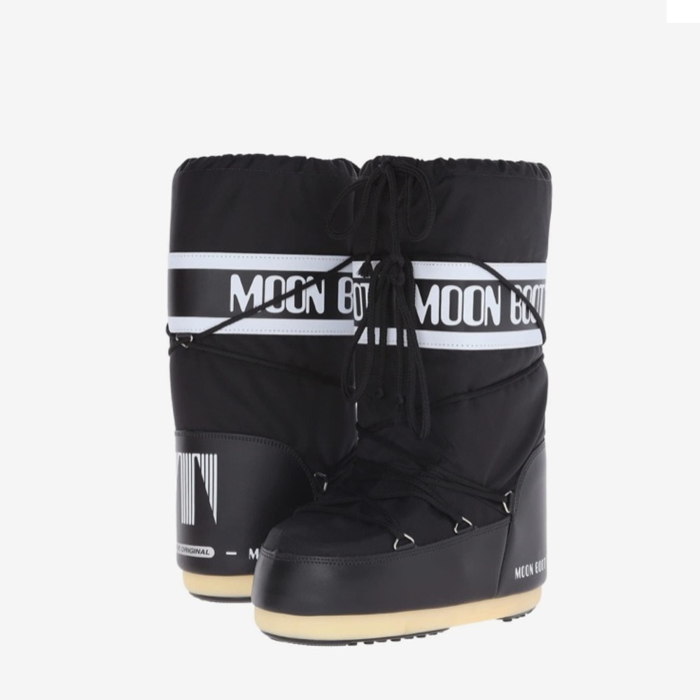 Black Moon Boot